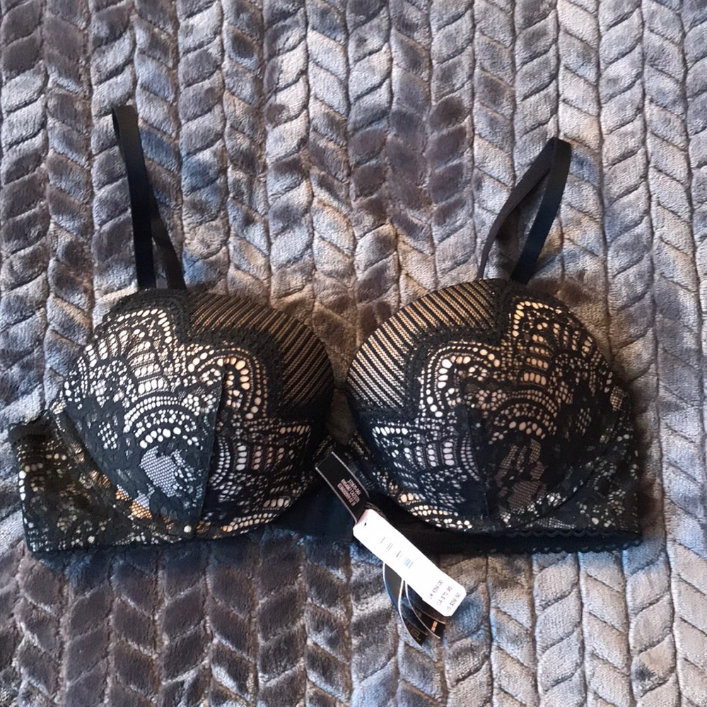 NWT Victoria’s Secret Dream Angels Push Up Bra
